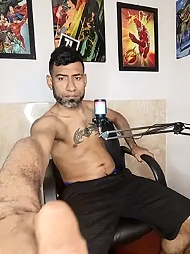 Snapshot of Enriblack92 chatting on November 2025 04:34:01 AM Enriblack92 online show from November 2025 04:34:01 AM