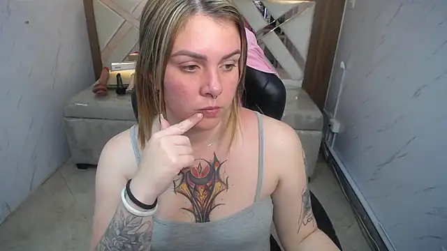 Paula b  online show from April 2026 12:50:02 PM