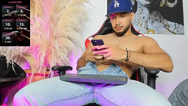 sanjuan01 online show from October 2025 08:42:01 PM