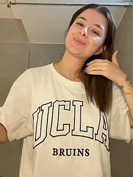 Mia-Minou online show from September 2025 08:49:02 AM