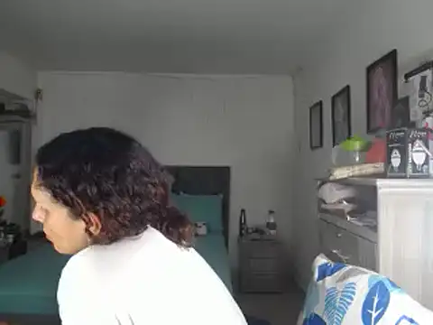 Snapshot of Corina_hot chatting on December 2024 01:29:01 AM Corina hot online show from December 2024 01:29:01 AM