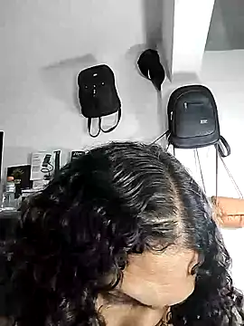 Snapshot of Corina_hot chatting on January 2025 10:40:01 PM Corina hot online show from January 2025 10:40:01 PM