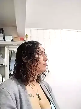 Snapshot of Corina_hot chatting on January 2025 10:16:02 PM Corina hot online show from January 2025 10:16:02 PM