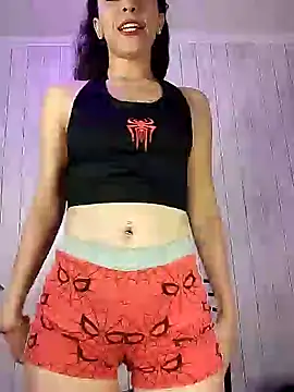 Snapshot of MaryannG chatting on January 2025 04:04:01 AM MaryannG online show from January 2025 04:04:01 AM