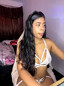 Fanny Klean online show from October 2025 04:46:01 AM