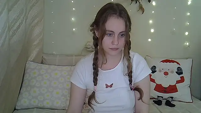 Snapshot of Sellya_Houston chatting on December 2024 03:47:01 PM Sellya Houston online show from December 2024 03:47:01 PM