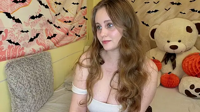 Snapshot of Sellya_Houston chatting on October 2025 08:20:01 PM Sellya Houston online show from October 2025 08:20:01 PM