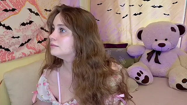 Snapshot of Sellya_Houston chatting on November 2025 09:20:01 AM Sellya Houston online show from November 2025 09:20:01 AM