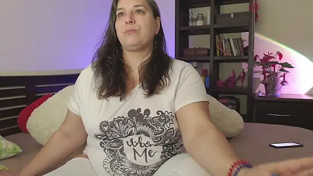 Snapshot of Niter chatting on February 2025 03:30:02 AM Niter online show from February 2025 03:30:02 AM