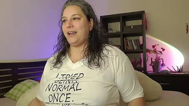 Snapshot of Niter chatting on March 2025 05:22:02 PM Niter online show from March 2025 05:22:02 PM