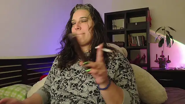 Snapshot of Niter chatting on March 2025 01:24:02 AM Niter online show from March 2025 01:24:02 AM