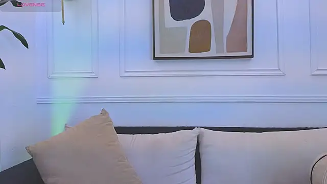 Mia thompson 19 online show from February 2026 07:34:02 PM