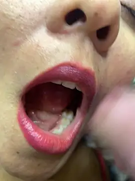 mayemarc online show from December 2025 09:19:02 PM