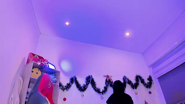 madelyn rose  online show from December 2024 02:19:02 AM