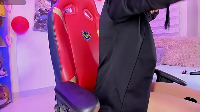 madelyn rose  online show from February 2025 02:24:02 AM