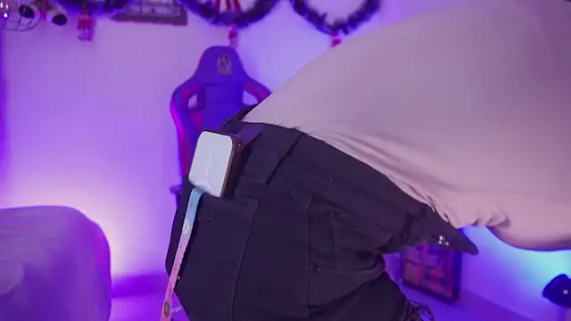 madelyn rose  online show from December 2025 01:27:01 PM