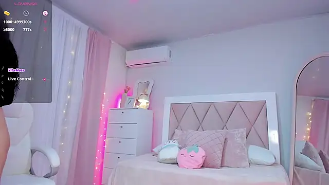 Snapshot of ania_sweet18 chatting on February 2025 12:16:01 AM ania sweet18 online show from February 2025 12:16:01 AM