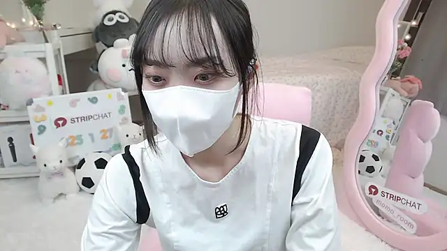 momo room online show from January 2025 10:27:02 AM