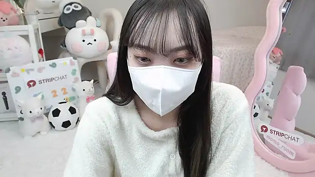 momo room online show from February 2025 03:32:02 AM