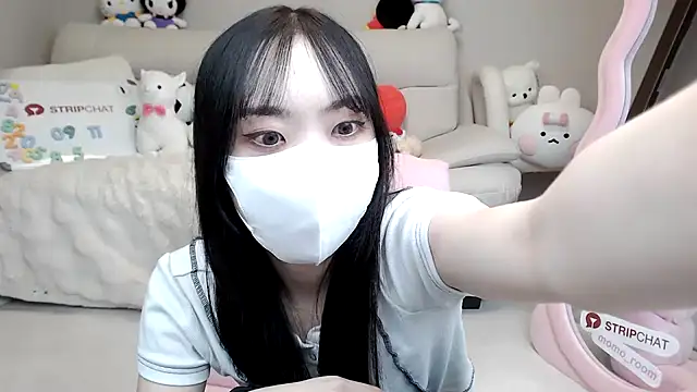 momo room online show from September 2025 10:26:02 AM