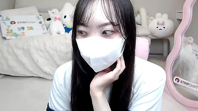 momo room online show from September 2025 06:41:01 AM