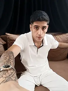 arenn1997 online show from September 2025 12:05:01 PM