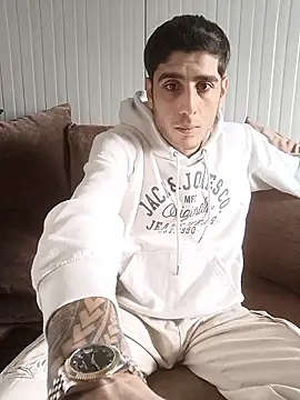 arenn1997 online show from January 2026 12:43:01 PM