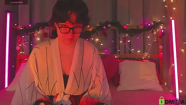 dreamgirllovee online show from December 2024 01:29:01 AM