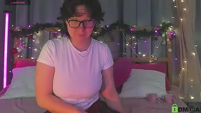 dreamgirllovee online show from January 2025 02:01:01 AM