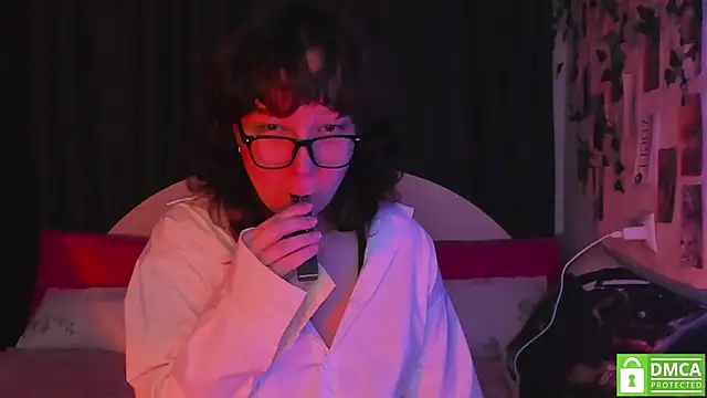 dreamgirllovee online show from September 2025 03:06:01 AM