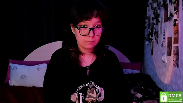 dreamgirllovee online show from October 2025 09:24:01 PM