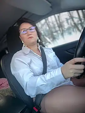 Snapshot of ZhenjaPoledance chatting on February 2026 06:22:01 AM ZhenjaPoledance online show from February 2026 06:22:01 AM