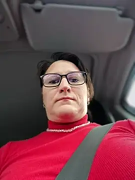 Snapshot of ZhenjaPoledance chatting on February 2026 07:01:01 AM ZhenjaPoledance online show from February 2026 07:01:01 AM