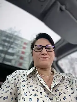 Snapshot of ZhenjaPoledance chatting on February 2026 08:03:02 AM ZhenjaPoledance online show from February 2026 08:03:02 AM