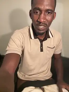 Snapshot of ColdAssXav93 chatting on February 2026 06:44:02 AM ColdAssXav93 online show from February 2026 06:44:02 AM