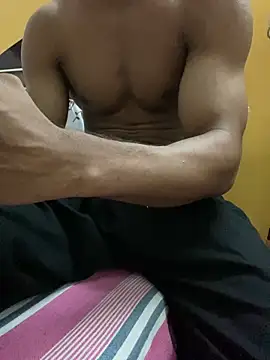 Snapshot of Wild_beast chatting on February 2026 10:14:02 AM Wild beast online show from February 2026 10:14:02 AM