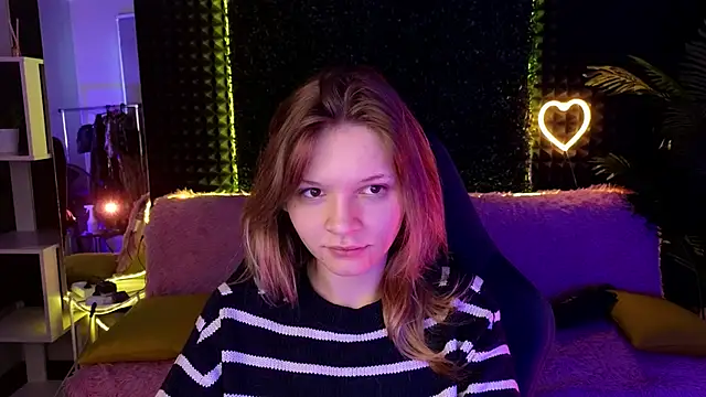 LitaBrom online show from October 2025 01:49:02 AM