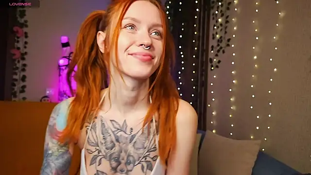  SweetFox  online show from November 2025 02:32:01 AM