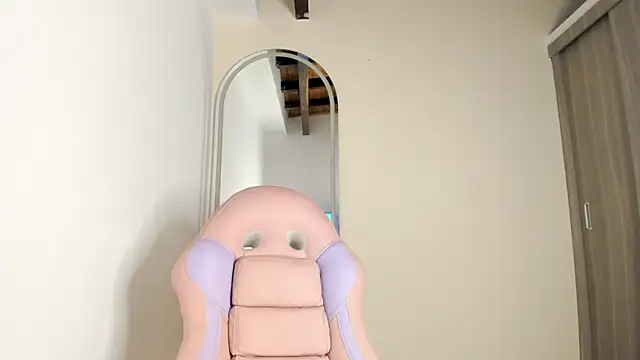 Akanecox online show from January 2026 01:19:01 AM