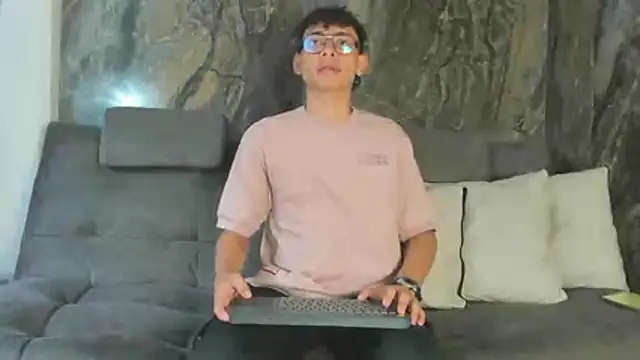 Daviid laidd online show from December 2025 07:29:02 PM