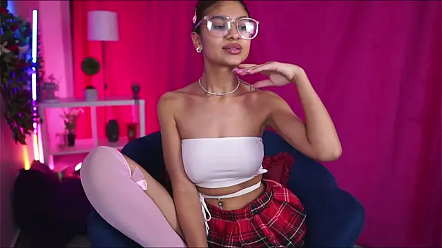 Snapshot of AshaYuva chatting on January 2025 11:45:02 PM AshaYuva online show from January 2025 11:45:02 PM