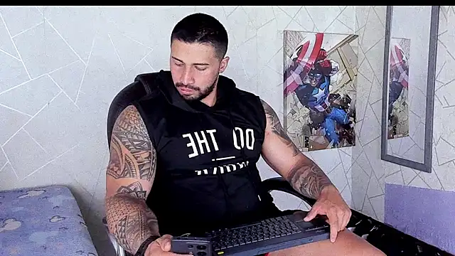 Snapshot of Cristian_Walker chatting on January 2026 12:10:02 PM Cristian Walker online show from January 2026 12:10:02 PM