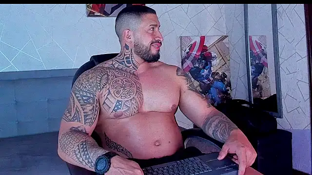 Snapshot of Cristian_Walker chatting on February 2026 10:13:02 PM Cristian Walker online show from February 2026 10:13:02 PM