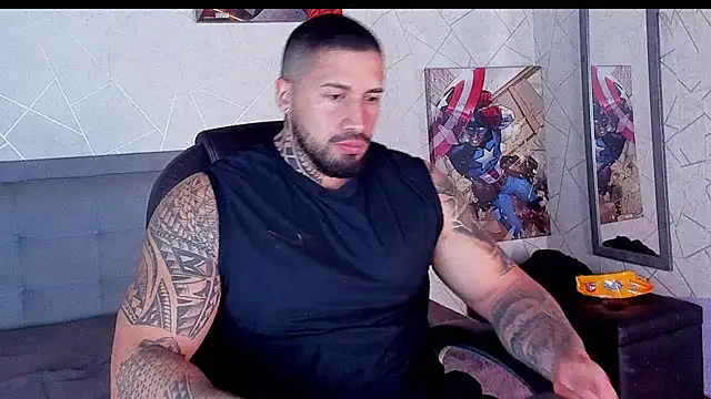 Snapshot of Cristian_Walker chatting on February 2026 01:04:01 PM Cristian Walker online show from February 2026 01:04:01 PM