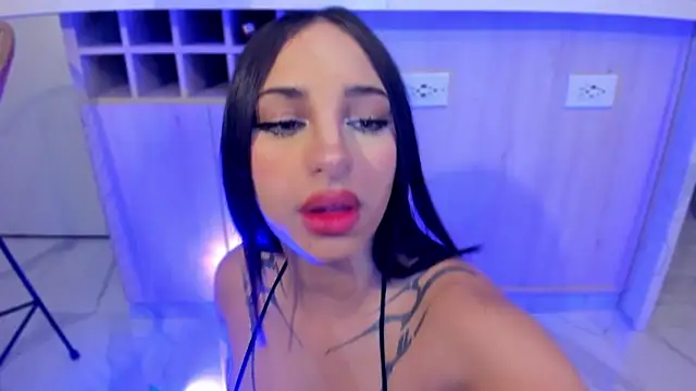 Snapshot of MelodyAdamss chatting on September 2025 12:03:02 AM MelodyAdamss online show from September 2025 12:03:02 AM