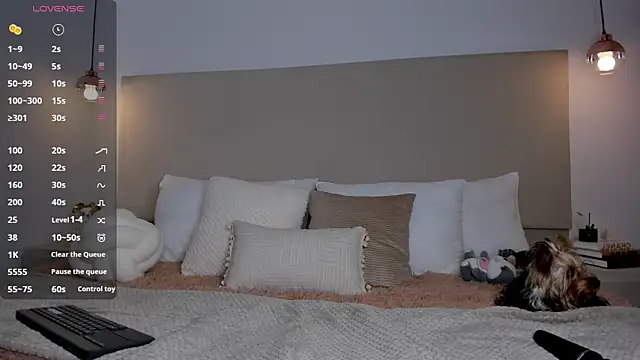 JennSanz online show from December 2024 02:33:02 AM