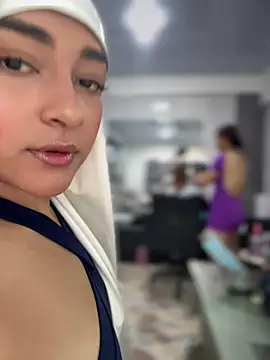 lalilamassu1 online show from July 2026 04:24:01 PM