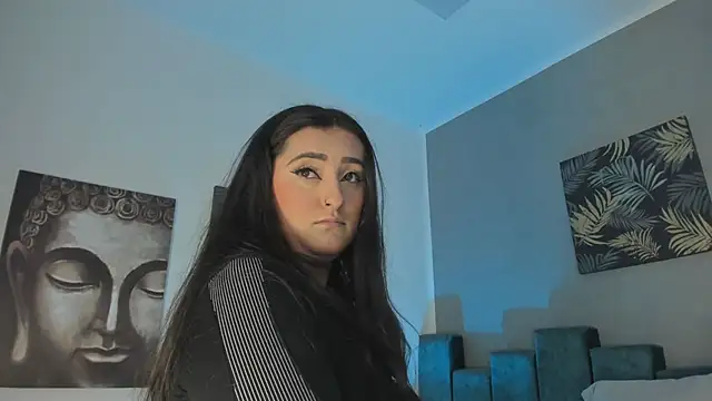 Kathia Morelli online show from May 2026 11:41:02 AM