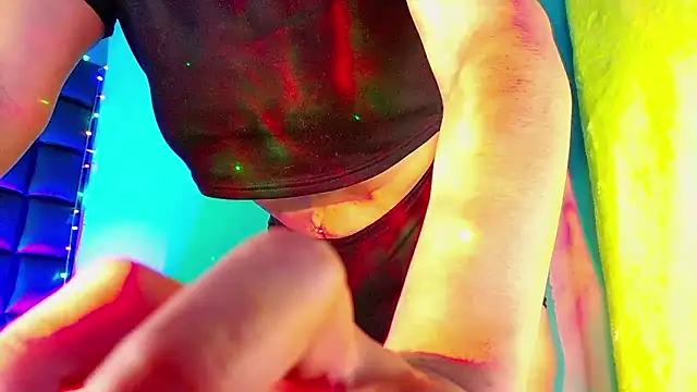 Snapshot of kuromi69 chatting on December 2024 04:28:02 AM kuromi69 online show from December 2024 04:28:02 AM