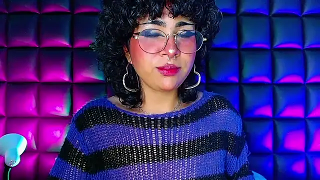 Snapshot of kuromi69 chatting on February 2025 11:01:02 AM kuromi69 online show from February 2025 11:01:02 AM